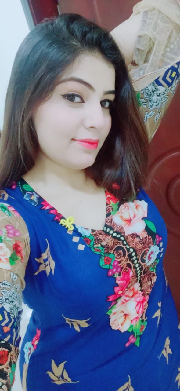 Escorts Sharjah, United Arab Emirates Manisha Busty Girl