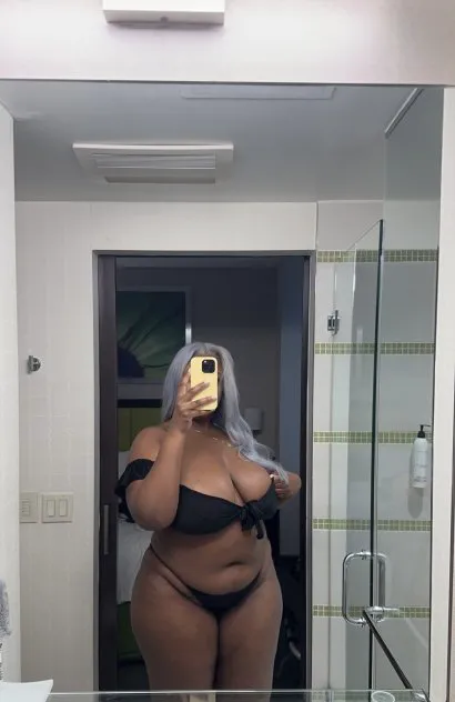 Escorts Queens, New York Play with Staci