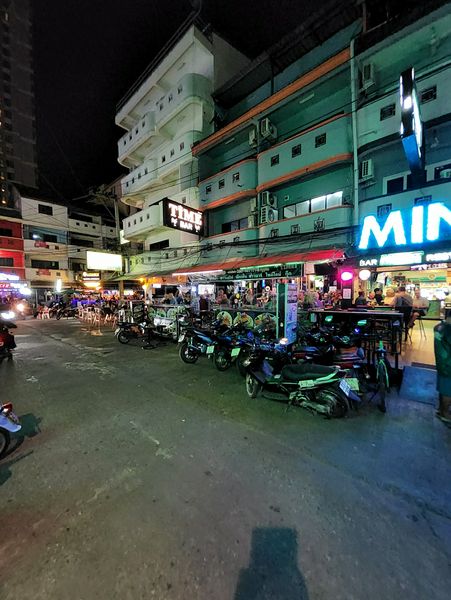 Beer Bar Pattaya, Thailand Time Bar