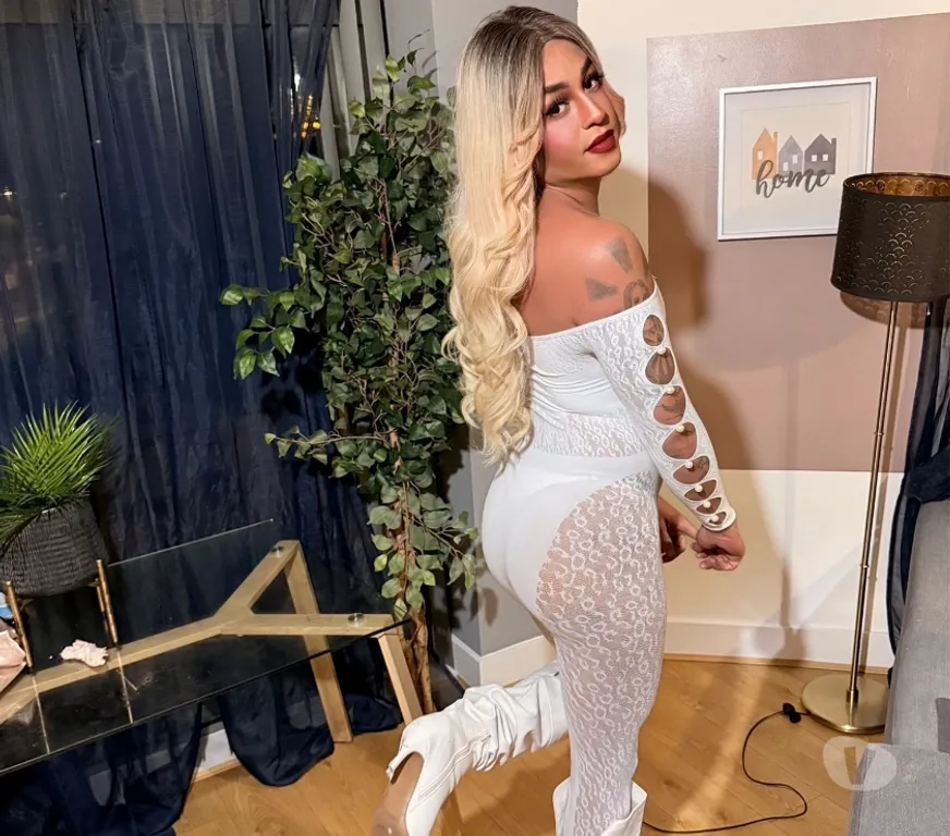 Escorts West Bromwich, England MISTRESS CRYSTAL 😈🔥 LONG SESSION