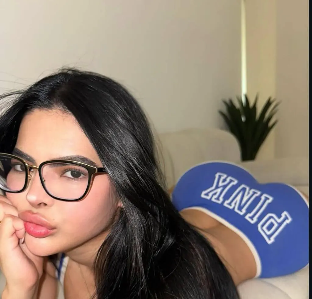 Escorts Markham, Ontario Juli