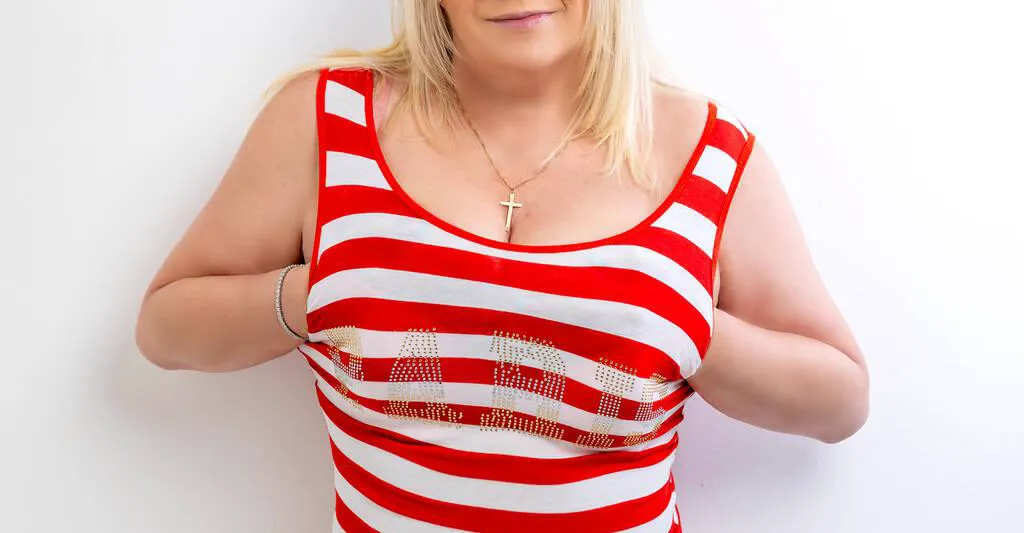 Escorts Niagara Falls, Ontario JOANNE
