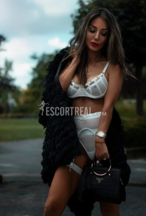 Escorts Amsterdam, Netherlands (Taylor, independent)
