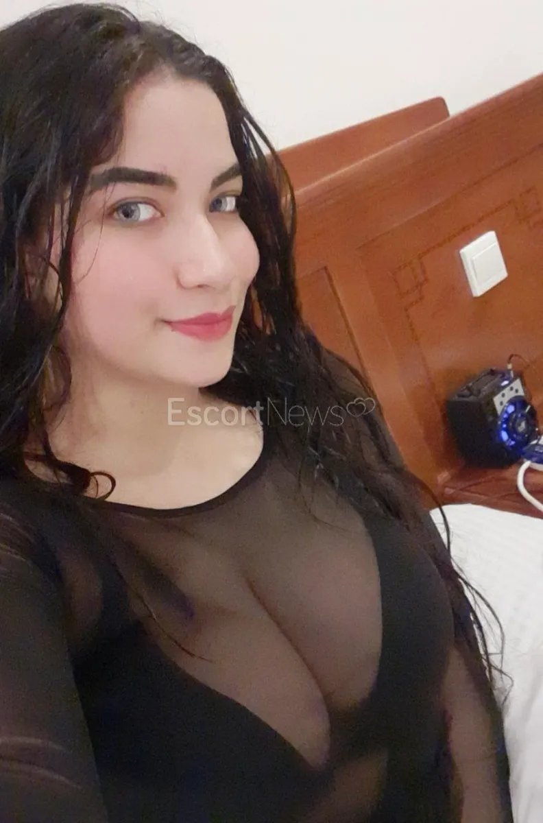 Escorts United Arab Emirates Farii