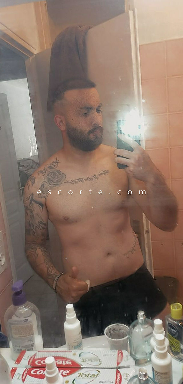 Escorts Montpellier-de-Medillan, France Juan