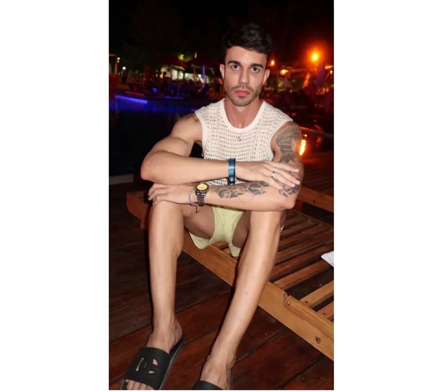 Escorts Swindon, England = Caio LoverBoy =