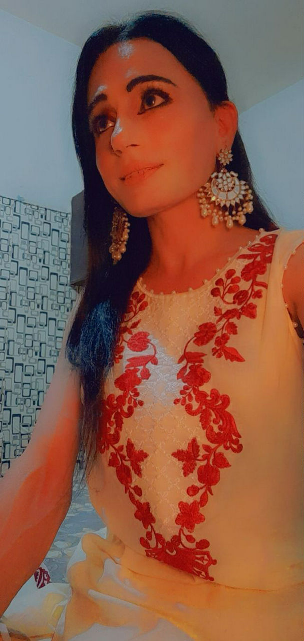 Escorts Lahore, Pakistan taniya