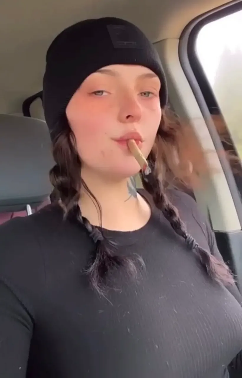 Escorts Des Moines, Iowa I’m Jeniffa🍑🍆 ,Sells Drugs❄️💊&weed Add me for hookups,couples fun,Bdsm