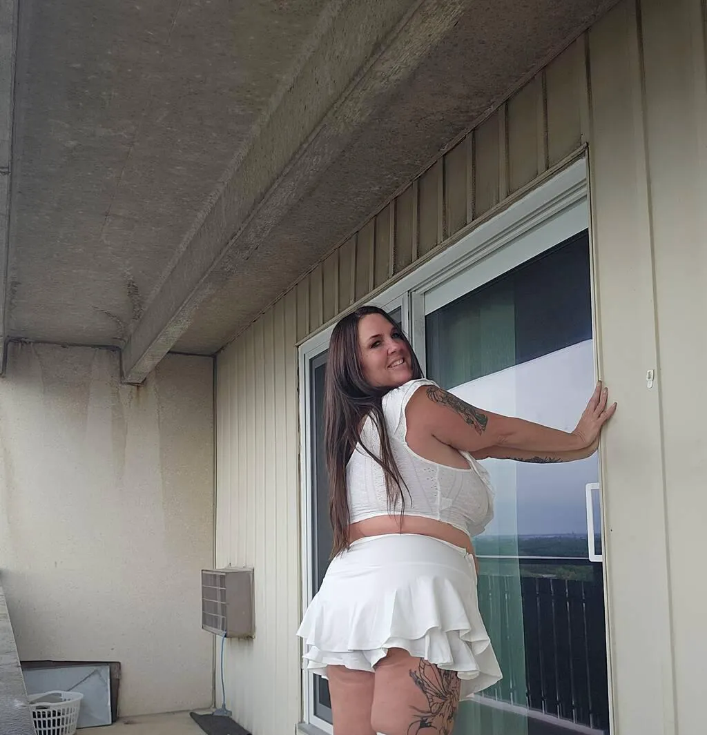 Escorts Greater Sudbury, Ontario Cougarnikki