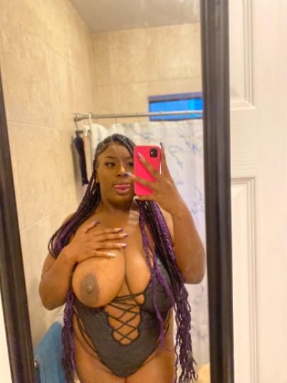 Escorts West Chester, Pennsylvania INCALL UNTIL 4 AM and CARFUN ONLY 😽Chocolate Stallion BBW🍫 videos, facetime play, pictures for sale 🩵