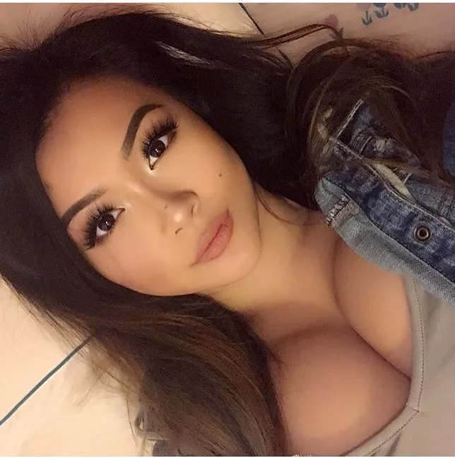 Escorts Singapore, Singapore Great Time With Escort Pariz Therapeutic Massage Experience