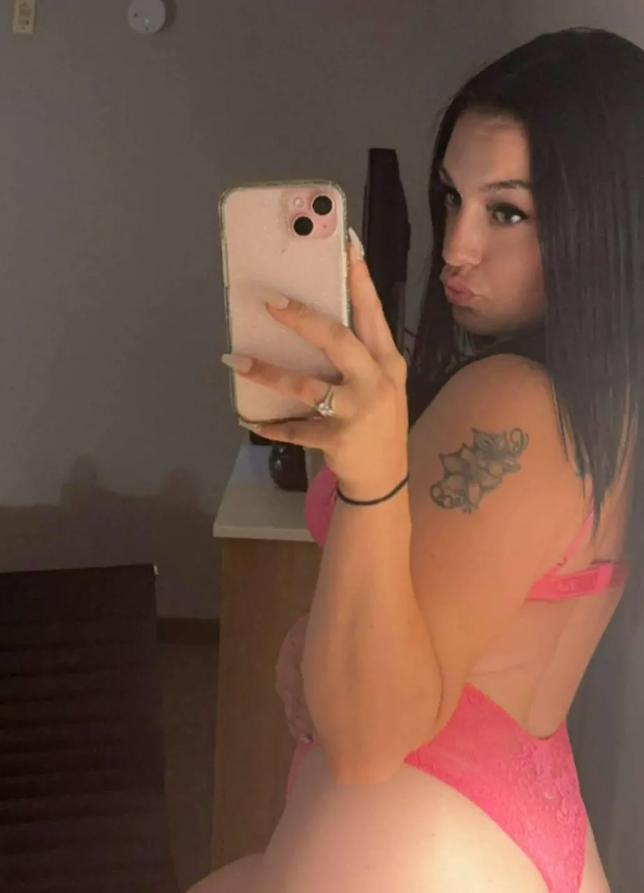 Escorts Hamilton, Ontario Nikki Squirtz