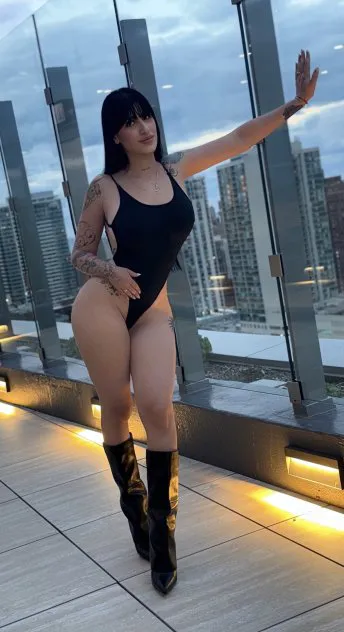Escorts Chicago, Illinois Mia | Hola