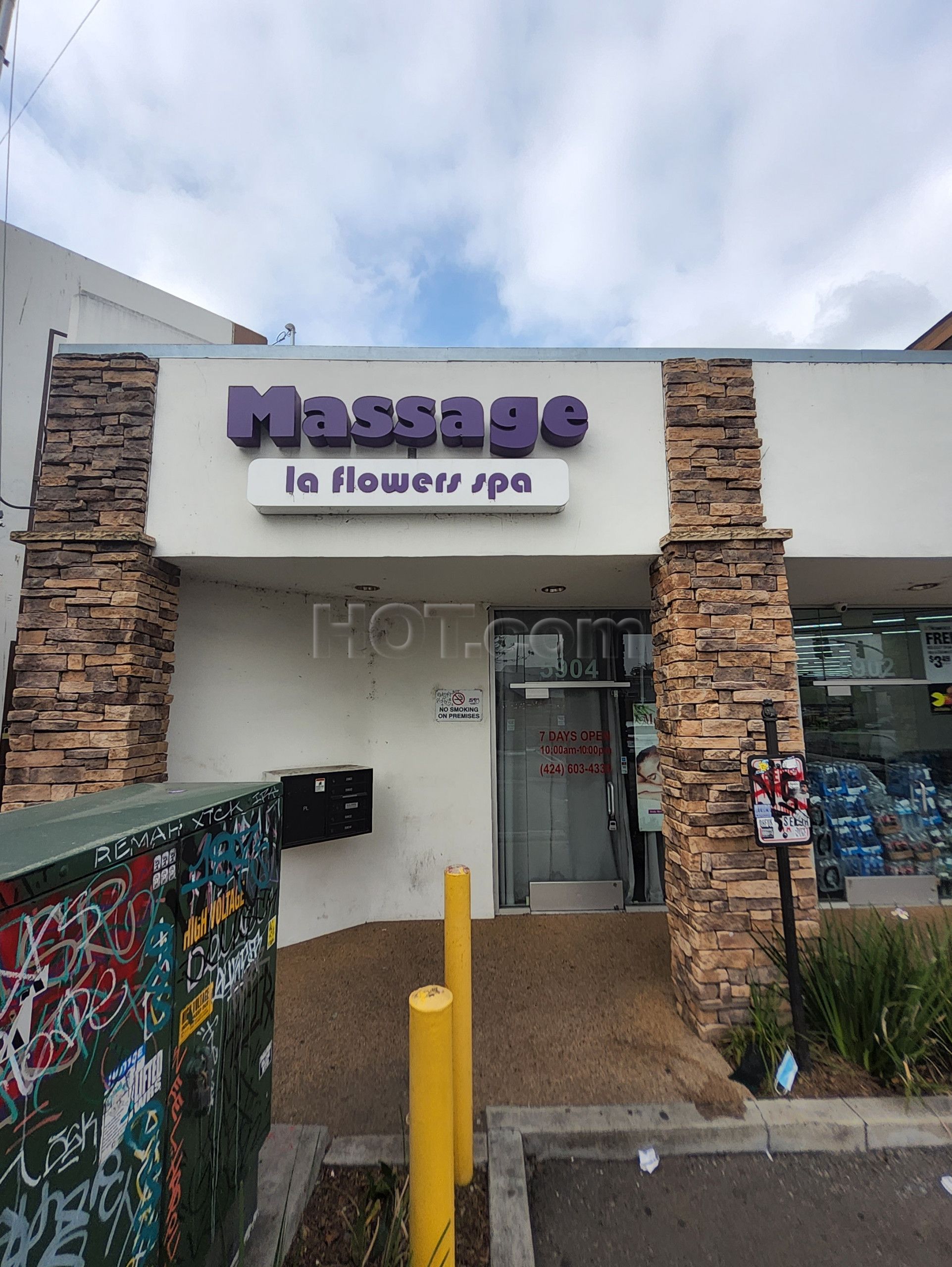 Culver City, California La Flowers Spa