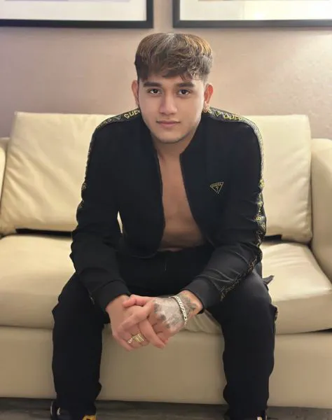 Escorts Orange County, California Armando_erick