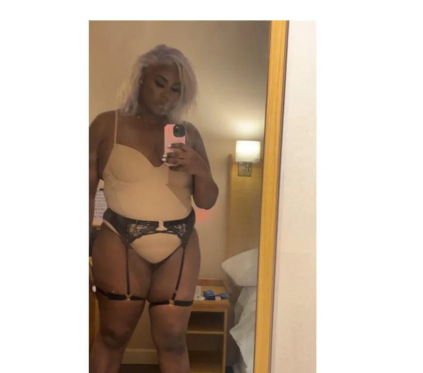 Escorts Dartford, England Sexy Trans Woman Gabby