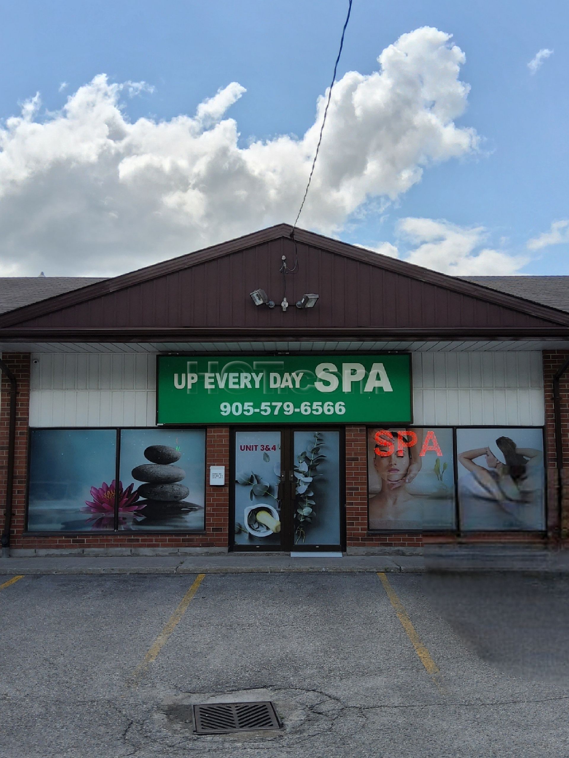 Oshawa, Ontario Up Every Day Spa