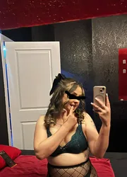 Escorts Lethbridge, Alberta Sexy baby girl ready to play and always sweet!