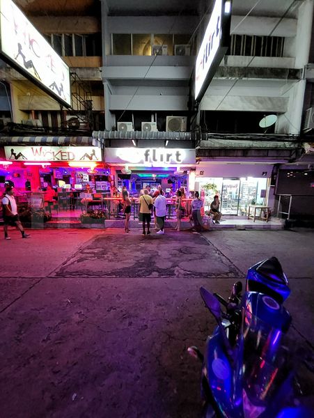 Beer Bar / Go-Go Bar Pattaya, Thailand Flirt Bar