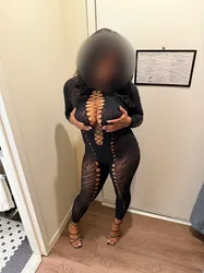 Escorts Hartford, Connecticut thickums - 23