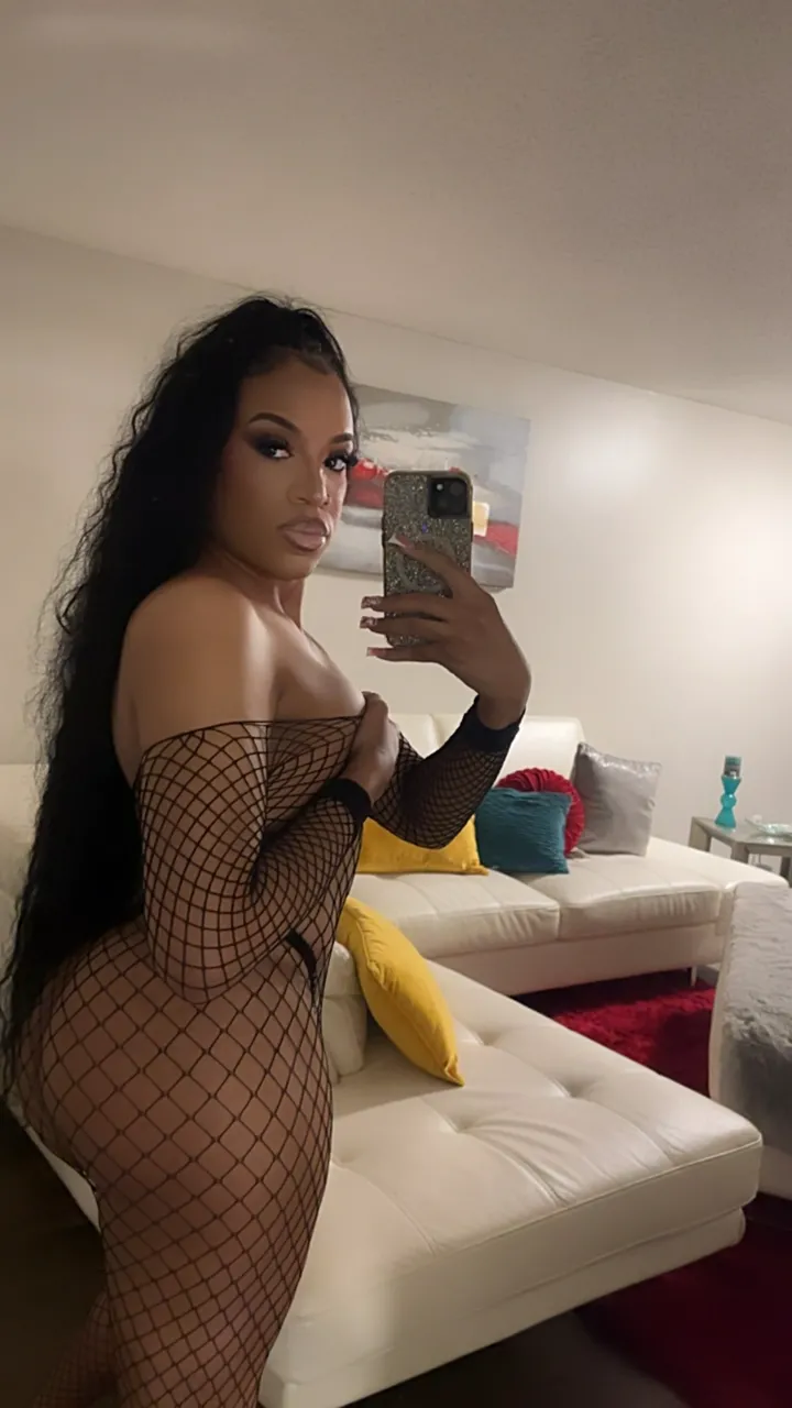 Escorts Denver, Colorado Miss Dime Piece
