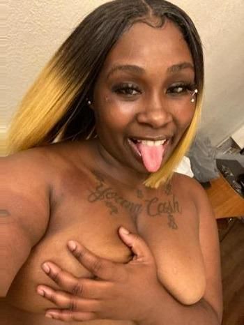 Escorts Charleston, South Carolina Young Horney SexyGirl💘Curvy Ass And Clean Pussy💕Wanna Fuck me🍆Outcall/Incall🚗Car date💦