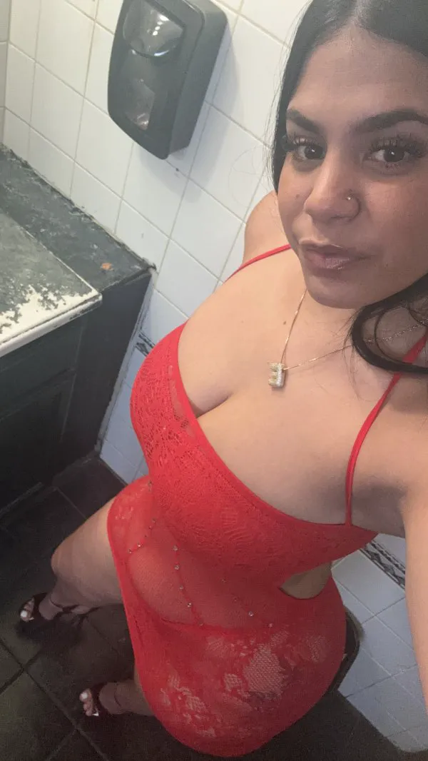 Escorts Louisville, Kentucky Lía | Cuban latín girl