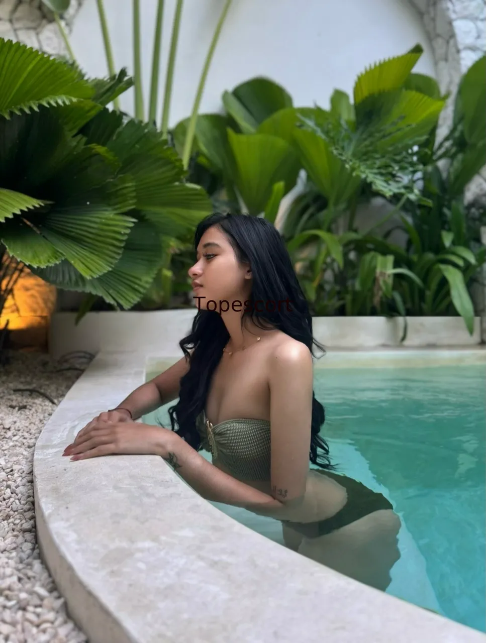 Escorts Bali, Indonesia Kayla