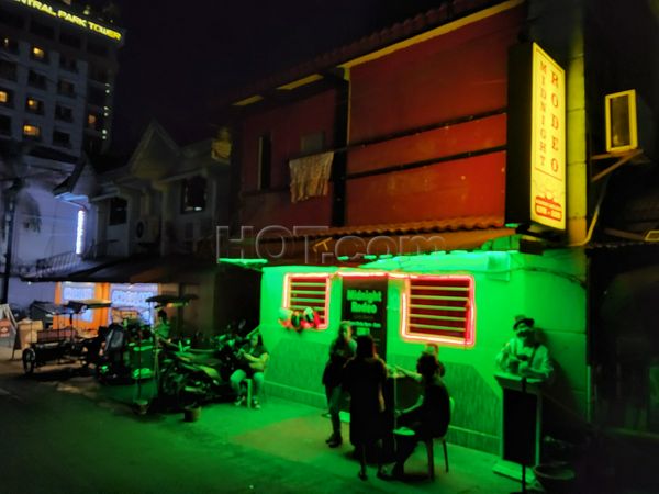 Beer Bar Angeles City, Philippines Midnight Rodeo