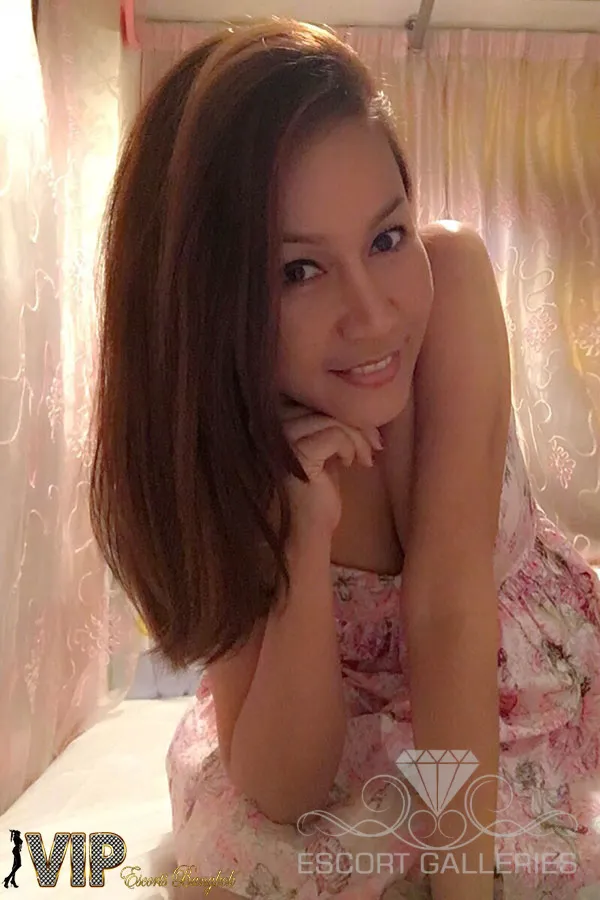 Escorts Bangkok, Thailand Kung