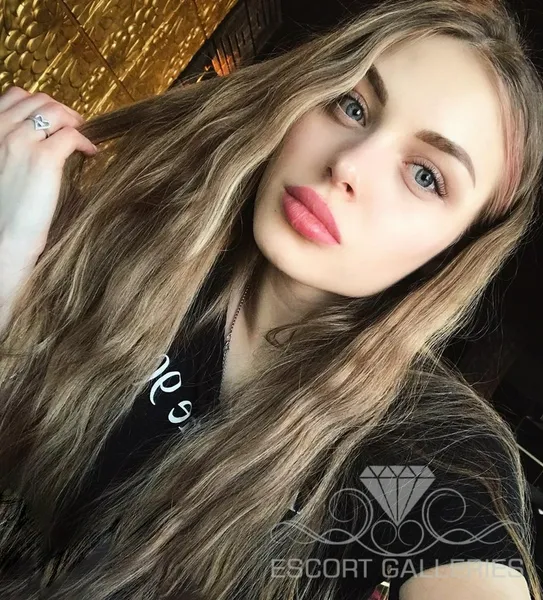 Escorts Paris, France null