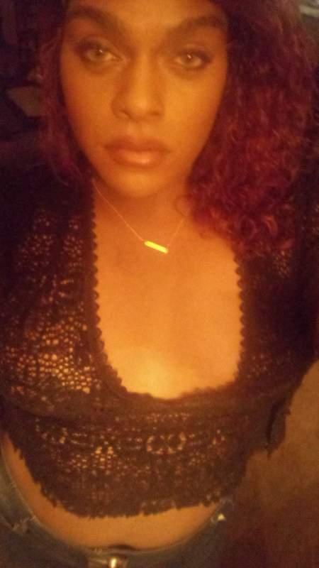 Escorts Chicago, Illinois HiI am here on the Southside come fuck me!!