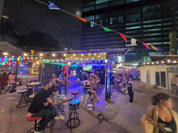 Beer Bar / Go-Go Bar Bangkok, Thailand Pong Bar